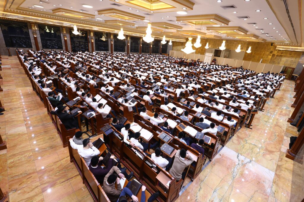 מרן הגרמ"ה הירש: "יש היום כל כך הרבה ניסיונות לבחורים"