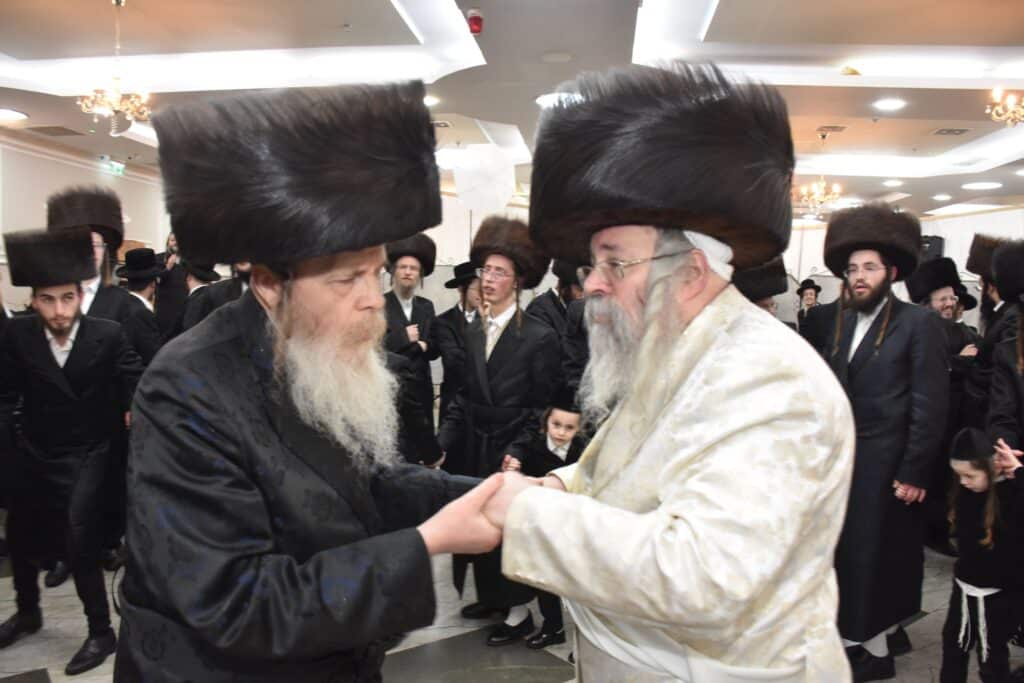 שמחת נישואי נכד האדמו"ר מטשאקאווא עם נכדת האדמו"ר מראחוב