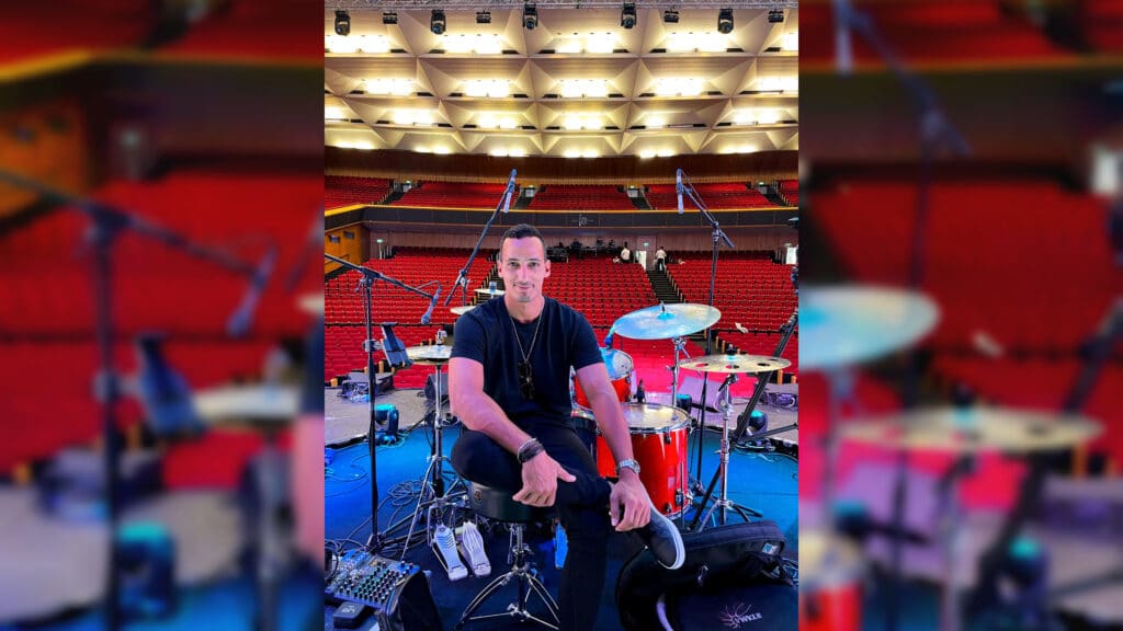 המתופף הישראלי שמגדיר מחדש את אומנות הקצב