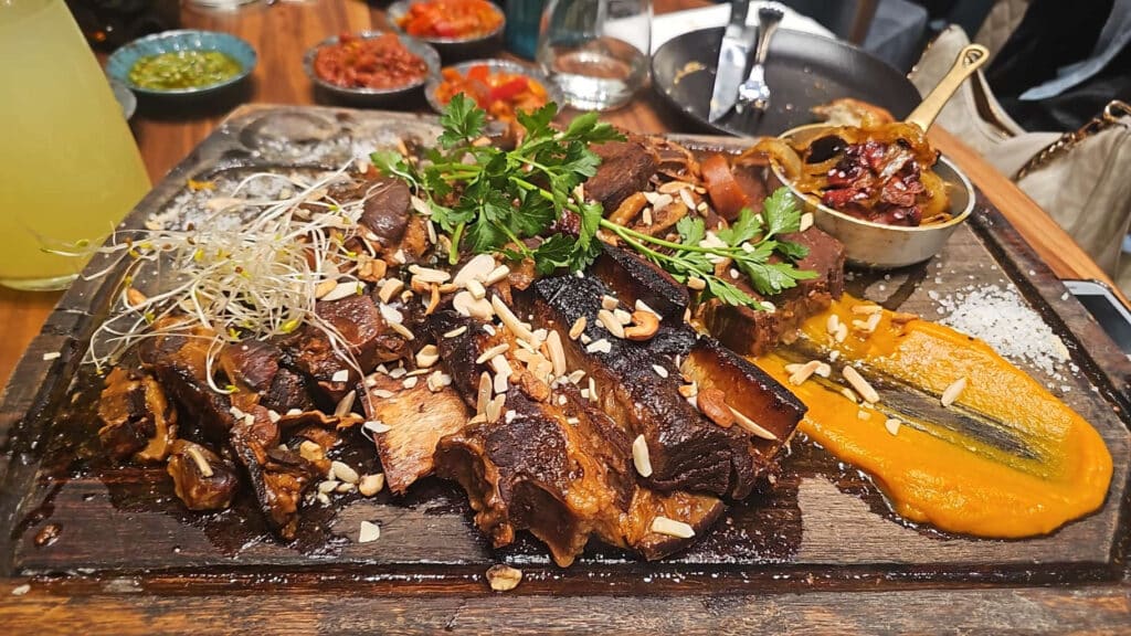 פלטות בשרים בלתי נשכחות במסעדת אנטריקוט! 