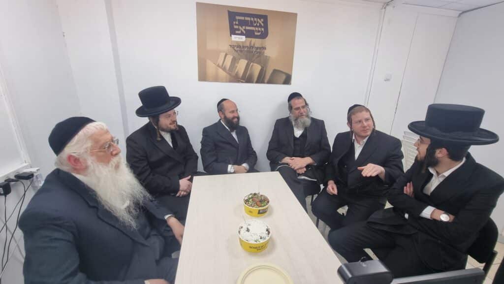 פרוש: "רואים תנופת התפתחות חסידית אדירה - מחויבים לסייע"