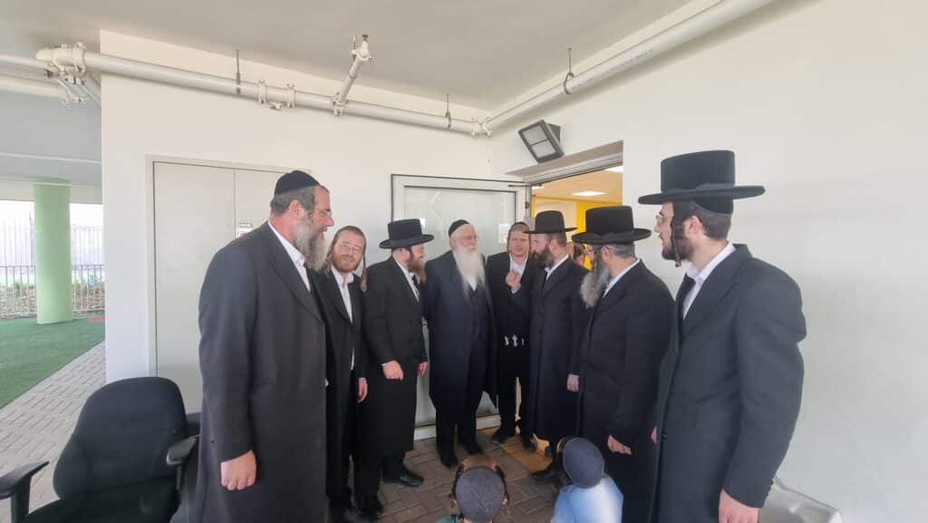 פרוש: "רואים תנופת התפתחות חסידית אדירה - מחויבים לסייע"