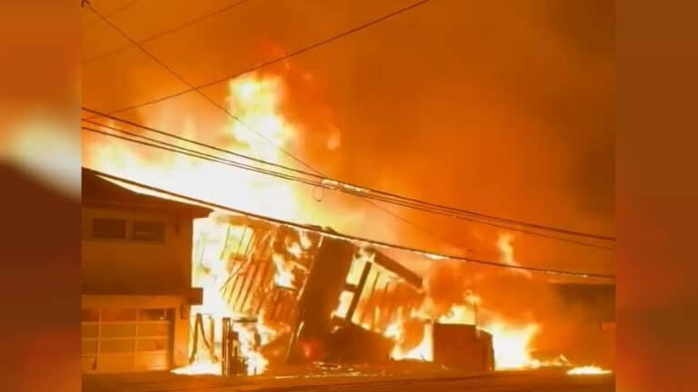 השריפה בקליפורניה. צילומסך