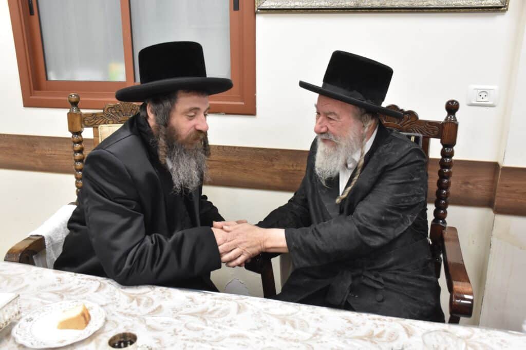 לקראת נישואי בנו: האדמו"רים מפיטסבורג ואשלג נועדו