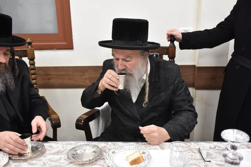 לקראת נישואי בנו: האדמו"רים מפיטסבורג ואשלג נועדו