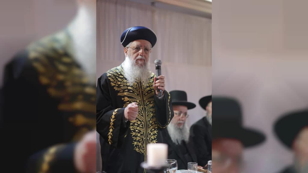 המונים חגגו בהילולא הגדולה לזכר הצדיק רבי יצחק אבוחצירה זיע"א המונים חגגו בהילולא הגדולה לזכר הצדיק רבי יצחק אבוחצירה זיע"א