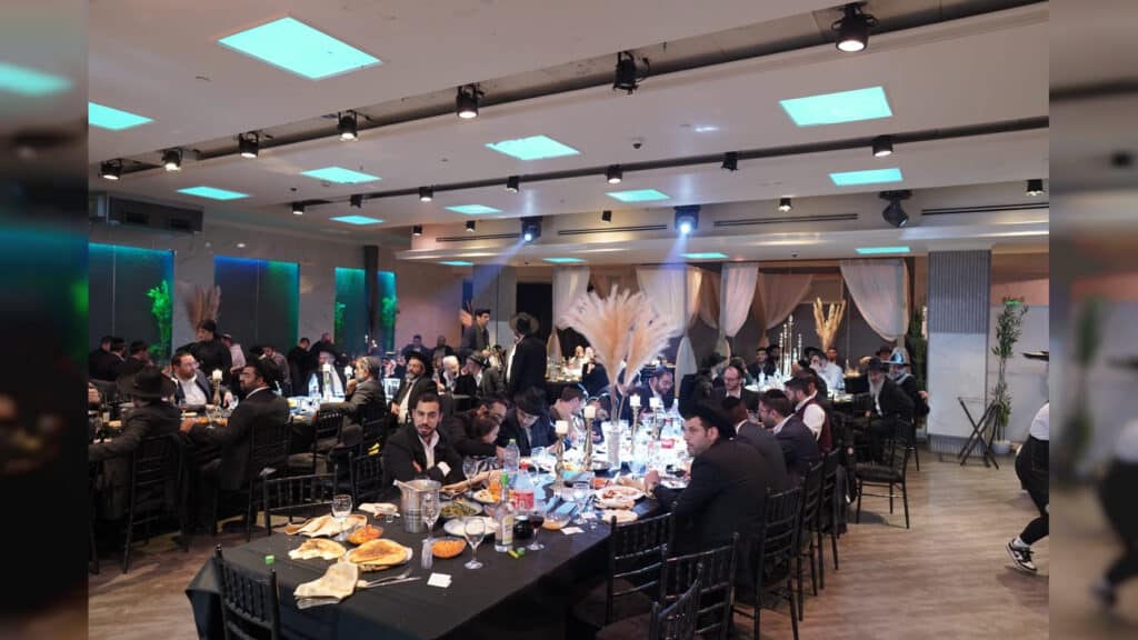 המונים חגגו בהילולא הגדולה לזכר הצדיק רבי יצחק אבוחצירה זיע"א המונים חגגו בהילולא הגדולה לזכר הצדיק רבי יצחק אבוחצירה זיע"א