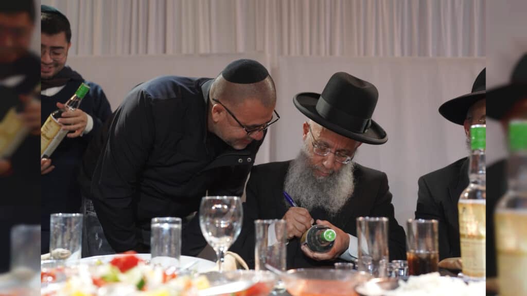 המונים חגגו בהילולא הגדולה לזכר הצדיק רבי יצחק אבוחצירה זיע"א המונים חגגו בהילולא הגדולה לזכר הצדיק רבי יצחק אבוחצירה זיע"א