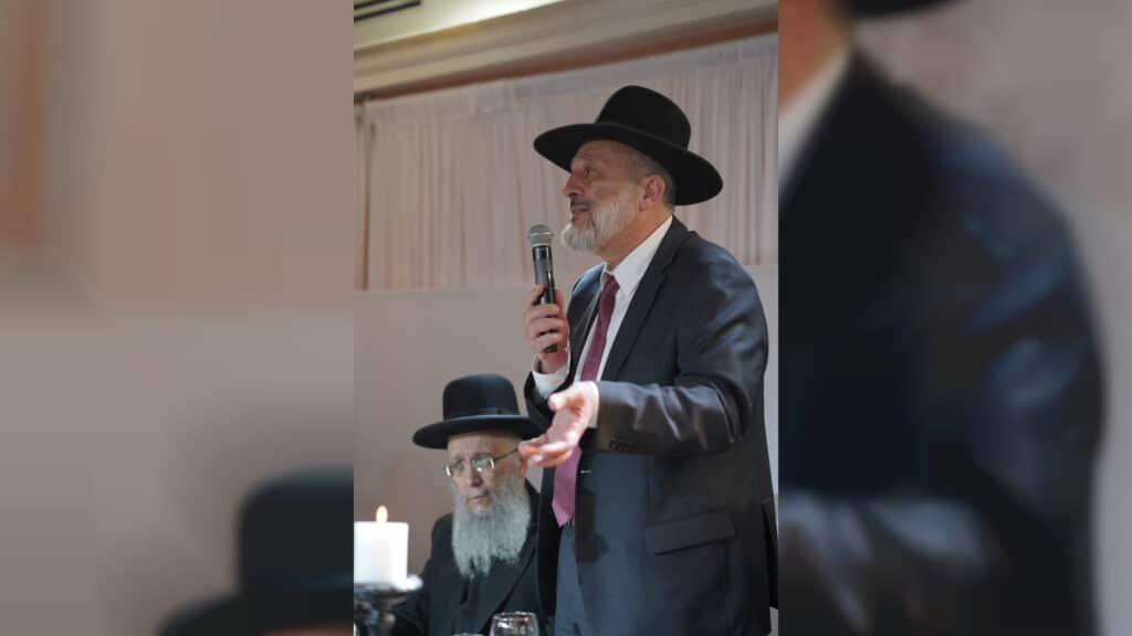 המונים חגגו בהילולא הגדולה לזכר הצדיק רבי יצחק אבוחצירה זיע"א המונים חגגו בהילולא הגדולה לזכר הצדיק רבי יצחק אבוחצירה זיע"א