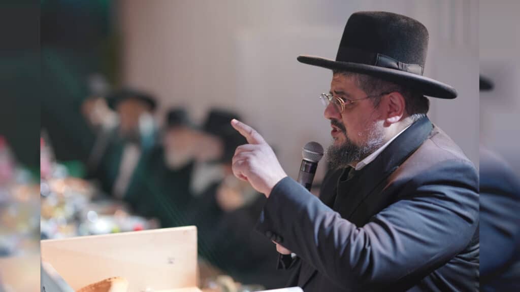 המונים חגגו בהילולא הגדולה לזכר הצדיק רבי יצחק אבוחצירה זיע"א המונים חגגו בהילולא הגדולה לזכר הצדיק רבי יצחק אבוחצירה זיע"א