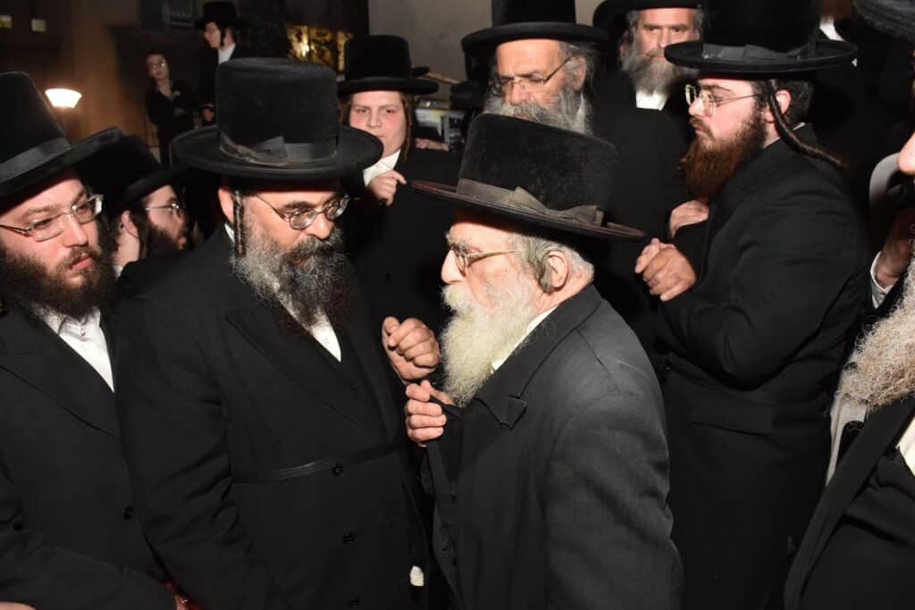 הקריעה וההספדים: הלוויית הרבנית גשטטנר אלמנת ה"להורות נתן"