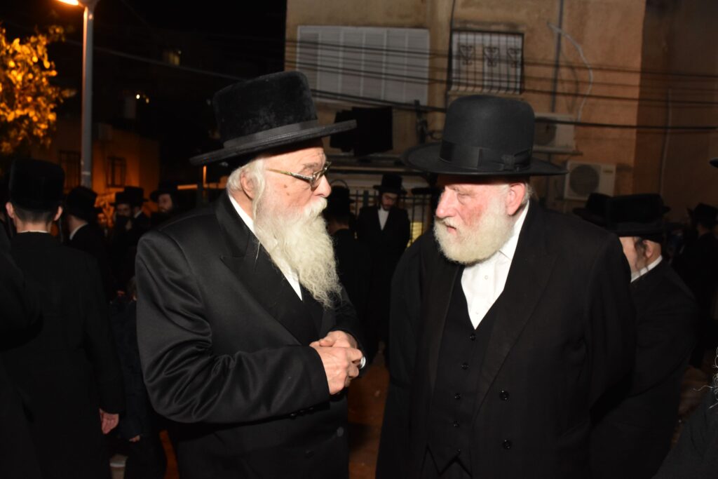 הקריעה וההספדים: הלוויית הרבנית גשטטנר אלמנת ה"להורות נתן"