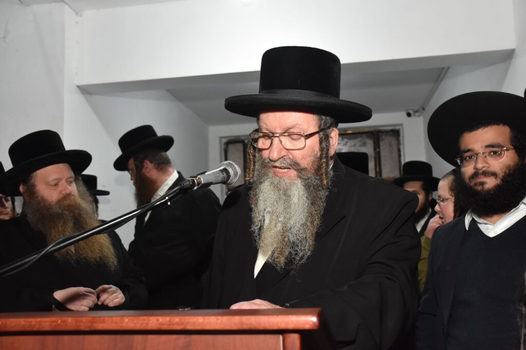 הקריעה וההספדים: הלוויית הרבנית גשטטנר אלמנת ה"להורות נתן"