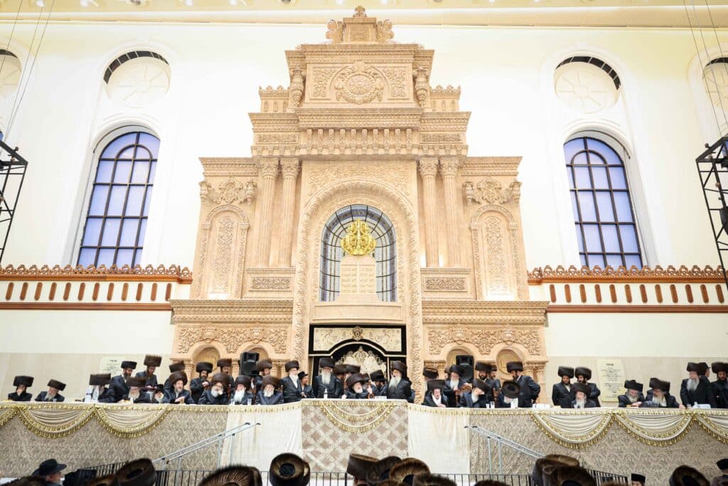 מהחופה ועד למצווה טאנץ: שמחת נישואי נכדת האדמו"ר מויז'ניץ