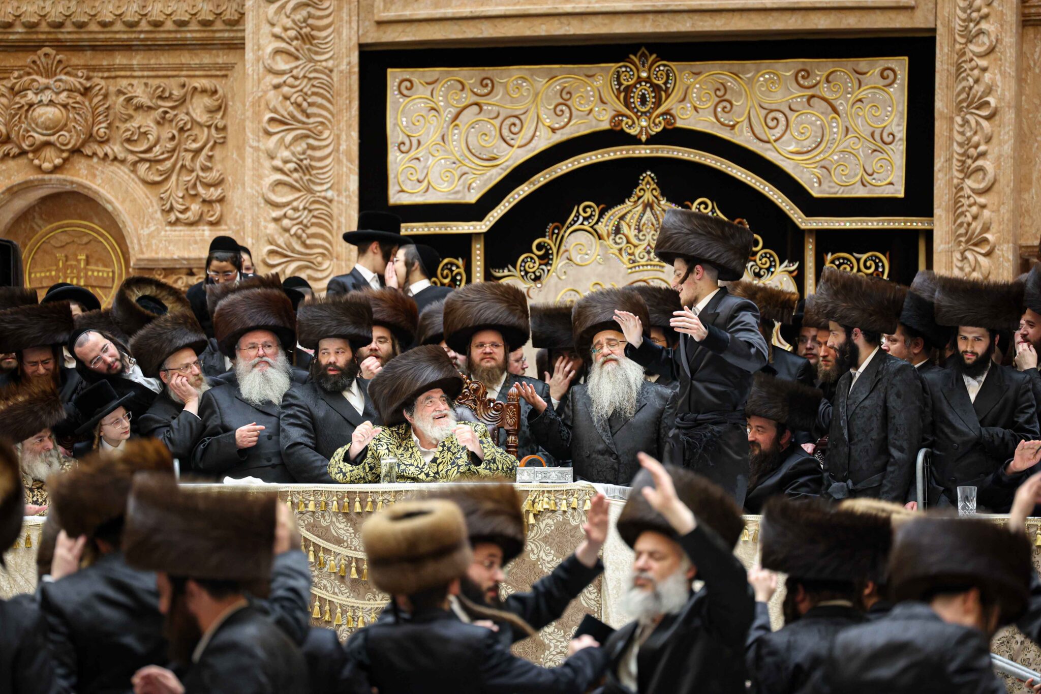 מהחופה ועד למצווה טאנץ: שמחת נישואי נכדת האדמו"ר מויז'ניץ