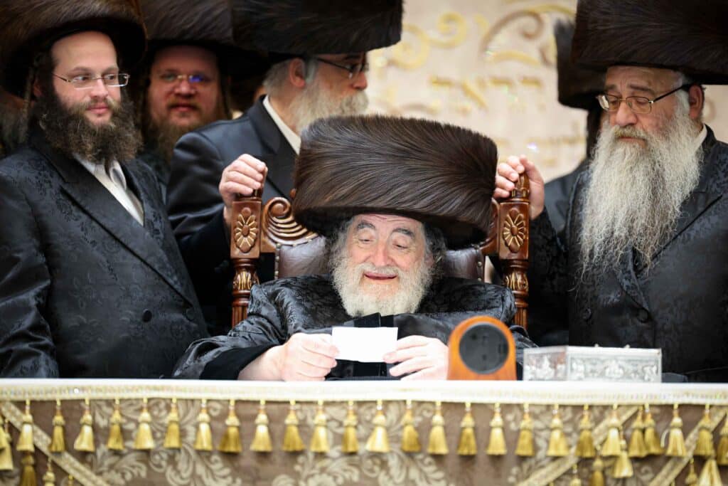 מהחופה ועד למצווה טאנץ: שמחת נישואי נכדת האדמו"ר מויז'ניץ