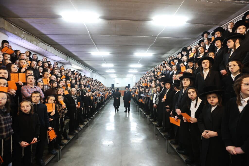 המקובל הירושלמי ערך טיש לתלמידי הת"ת והישיבה שבנשיאותו