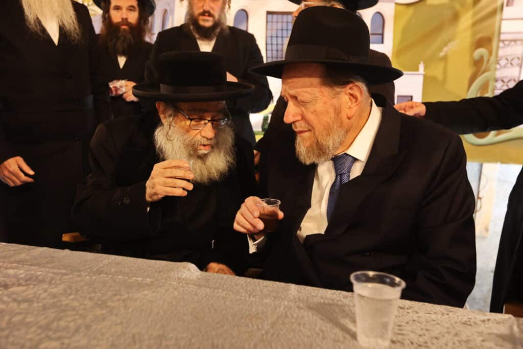 המקובל הירושלמי ערך טיש לתלמידי הת"ת והישיבה שבנשיאותו