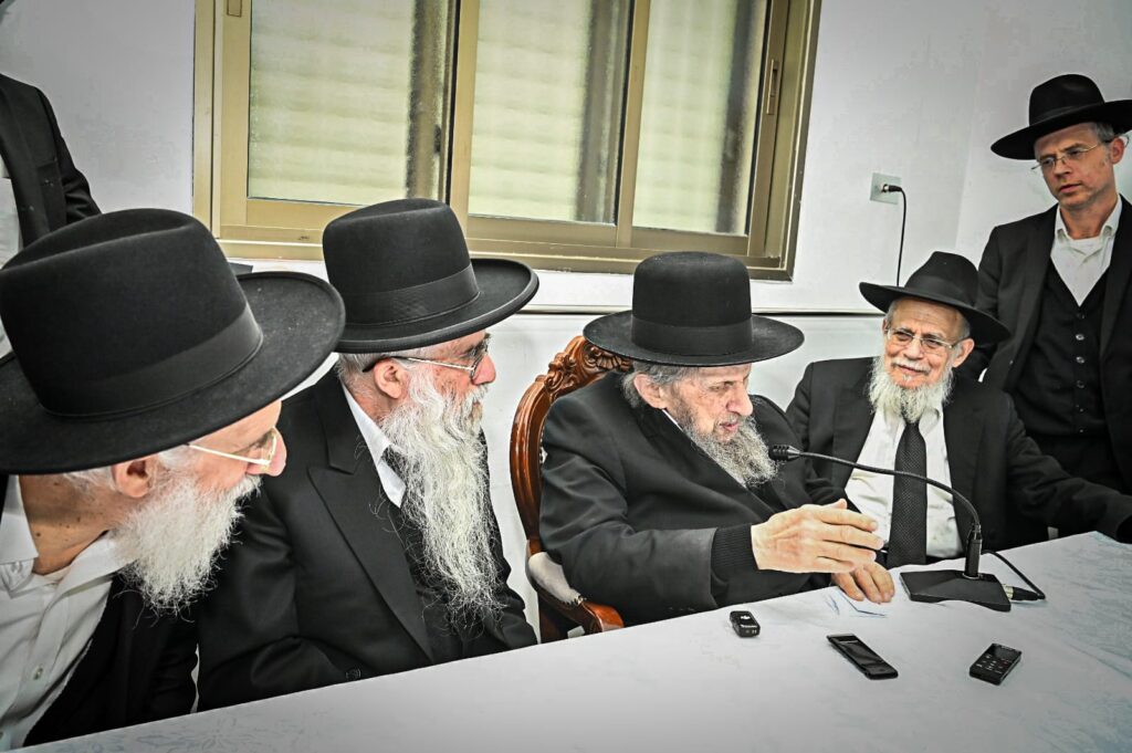 מרן הגר"ד לנדו מחריף את המאבק: "לא יהיה שום ויתור"