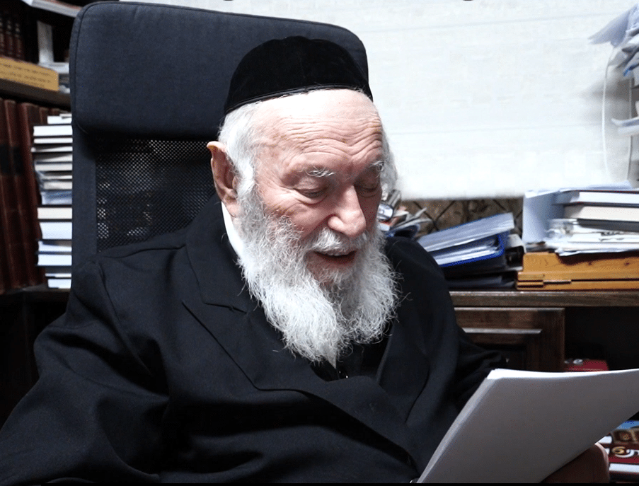 פת במלח? אלו השאלות הלא שגרתיות שנשאל חבר המועצת