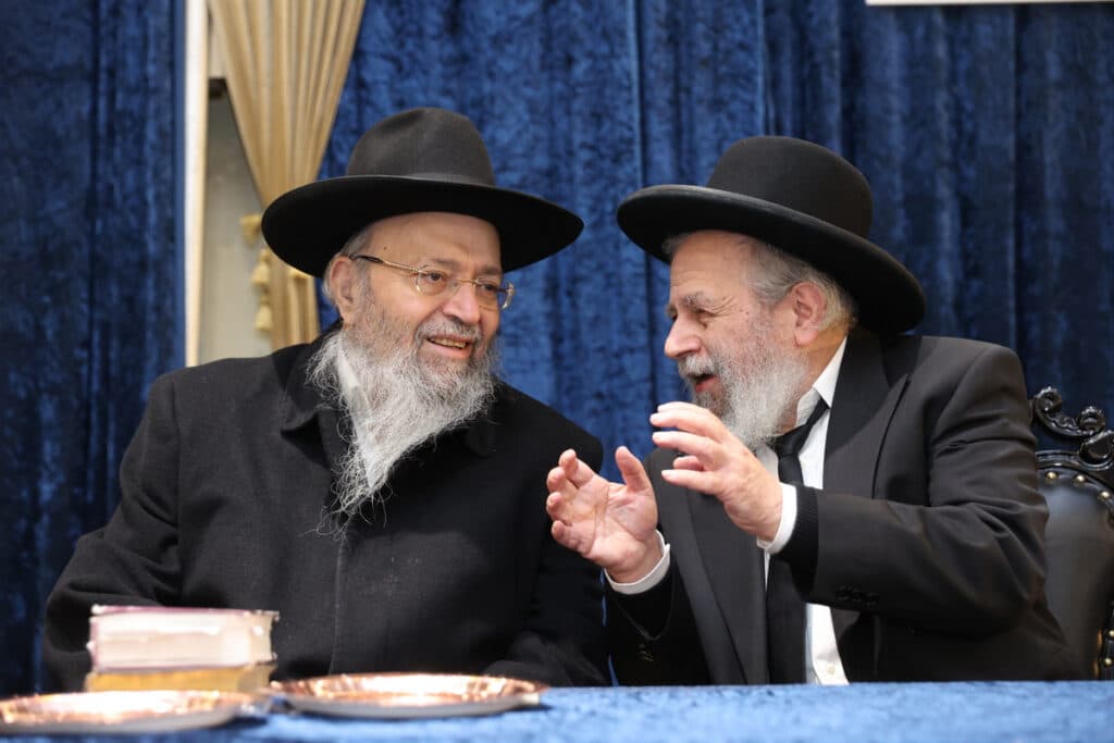 "זו הדרך לנצח את המלחמה": כ-800 בחורים כתבו חבורות בעיון "זו הדרך לנצח את המלחמה": כ-800 בחורים כתבו חבורות בעיון