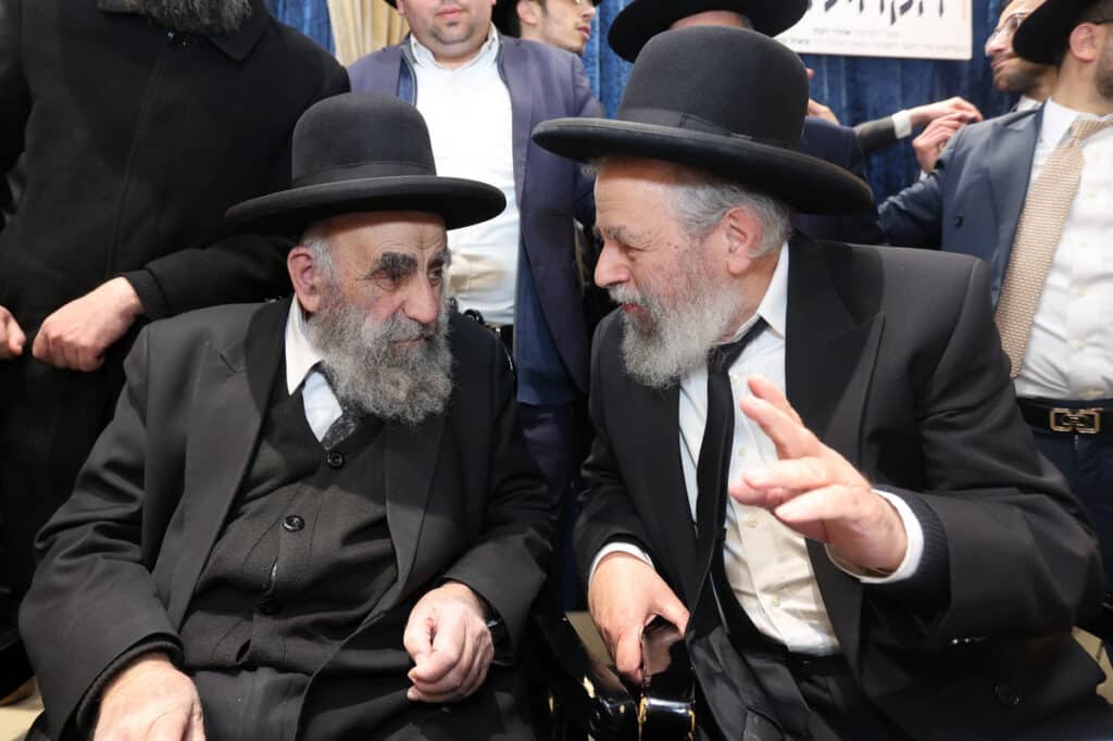 "זו הדרך לנצח את המלחמה": כ-800 בחורים כתבו חבורות בעיון "זו הדרך לנצח את המלחמה": כ-800 בחורים כתבו חבורות בעיון