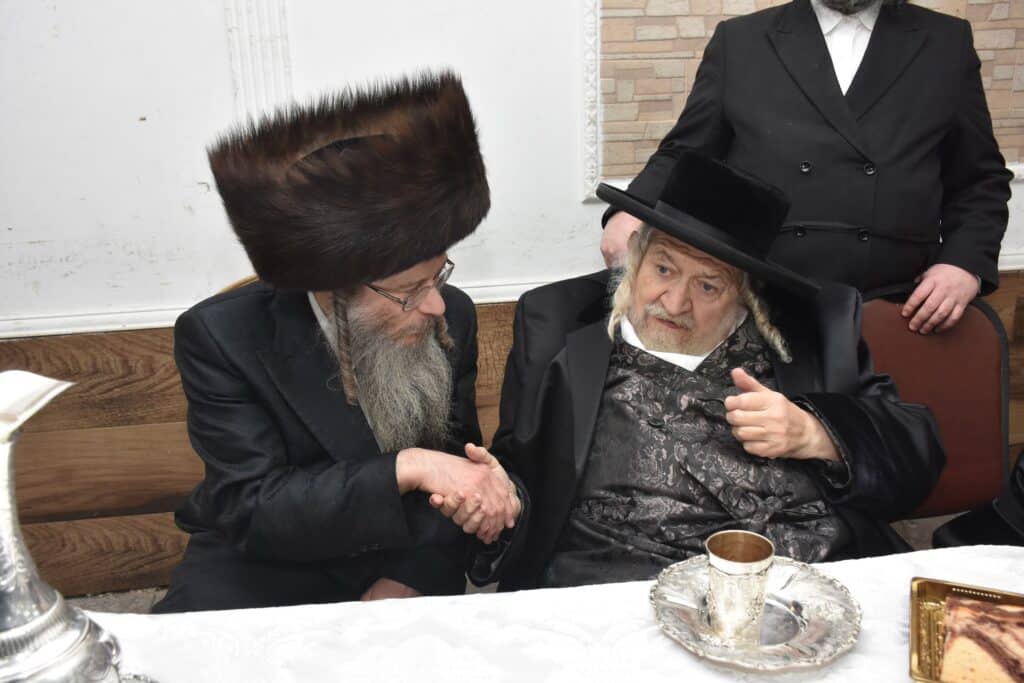 גלריה: שמחת בר המצווה לבן אדמו"ר מנדבורנה אראד מב"ב