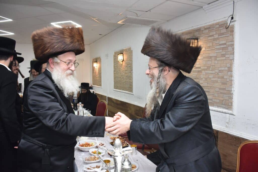 גלריה: שמחת בר המצווה לבן אדמו"ר מנדבורנה אראד מב"ב