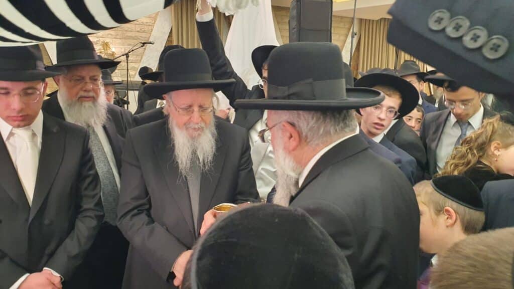 חתונת גדולי ישראל: נכד חבר המועצת עם נכדת הגאב"ד