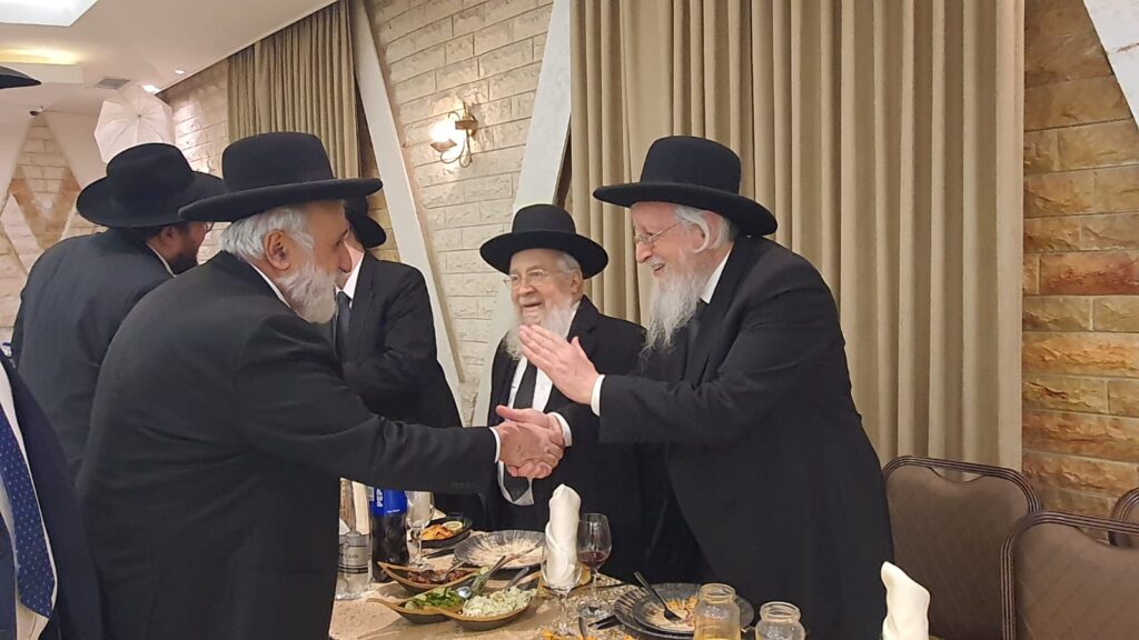 חתונת גדולי ישראל: נכד חבר המועצת עם נכדת הגאב"ד