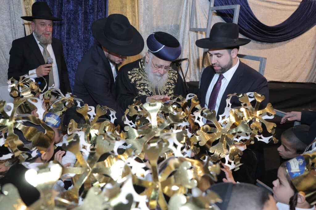 במעמד הראשל"צ: ב'תפארת התלמוד' חגגו מסיבת חומש