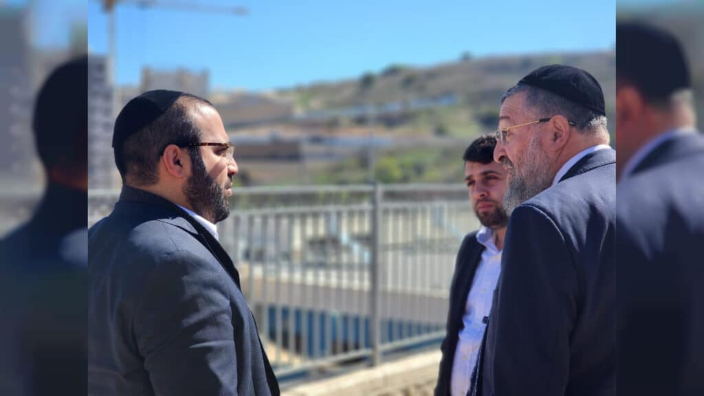 איצקוביץ': ההלם בסאלח א-דין, העסקה שבוטלה וההכתרה