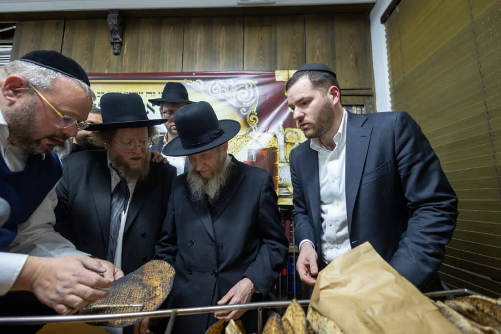 לראשונה: מאפיית מצות הוקמה בחדר הלימוד של המשגיח