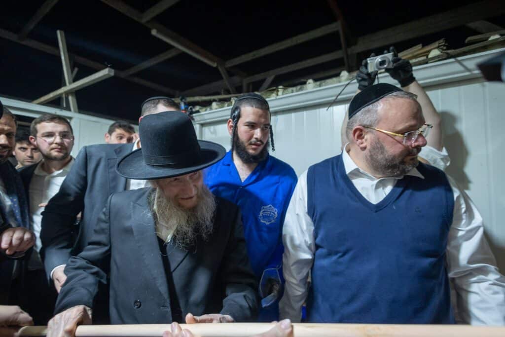 לראשונה: מאפיית מצות הוקמה בחדר הלימוד של המשגיח