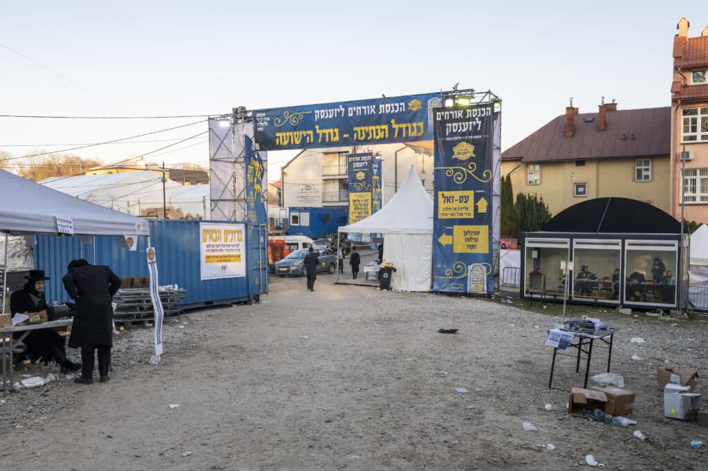 "אדרבה תן בליבנו" רבבות בהילולת ר' אלימלך מליז'נסק זיע"א