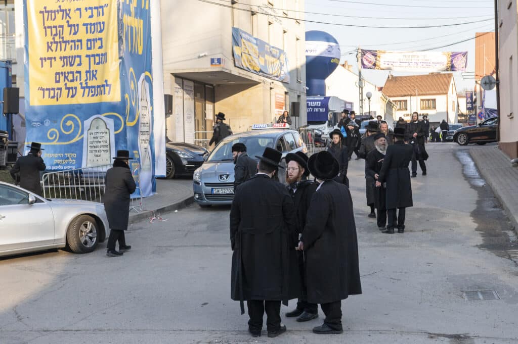 "אדרבה תן בליבנו" רבבות בהילולת ר' אלימלך מליז'נסק זיע"א