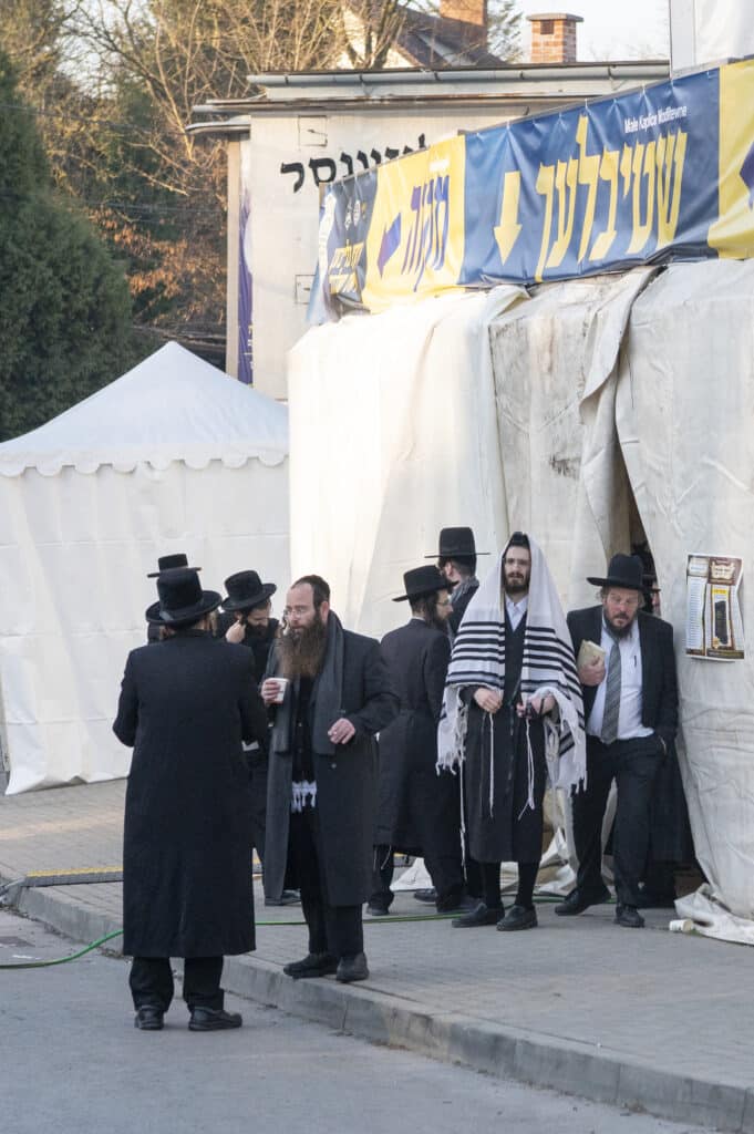 "אדרבה תן בליבנו" רבבות בהילולת ר' אלימלך מליז'נסק זיע"א