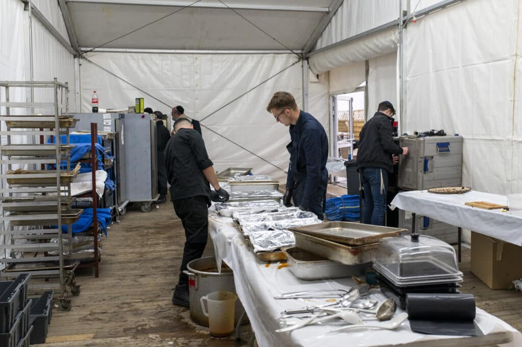 "אדרבה תן בליבנו" רבבות בהילולת ר' אלימלך מליז'נסק זיע"א