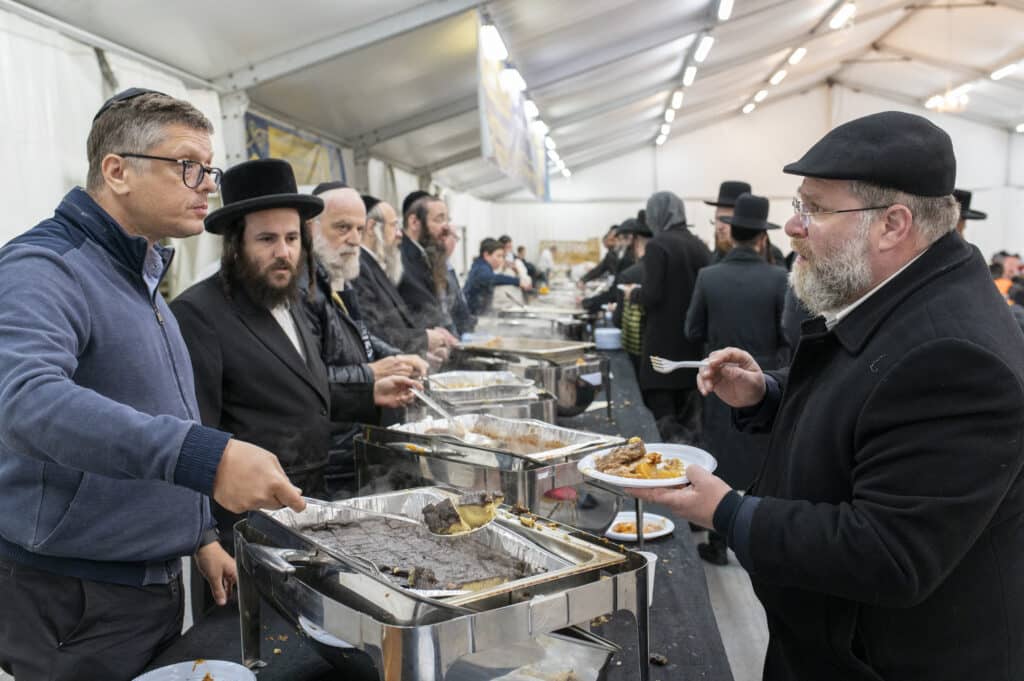 "אדרבה תן בליבנו" רבבות בהילולת ר' אלימלך מליז'נסק זיע"א