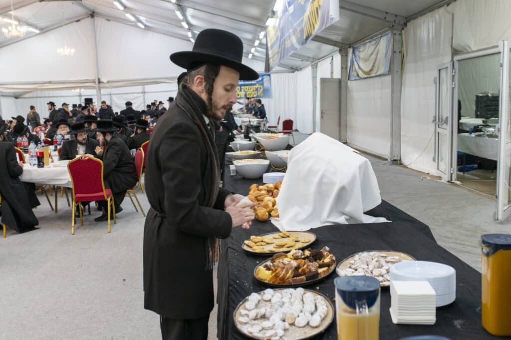 "אדרבה תן בליבנו" רבבות בהילולת ר' אלימלך מליז'נסק זיע"א