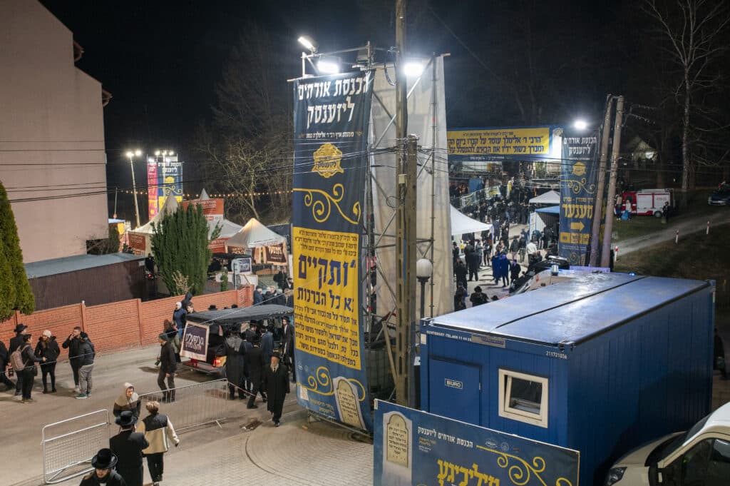 "אדרבה תן בליבנו" רבבות בהילולת ר' אלימלך מליז'נסק זיע"א