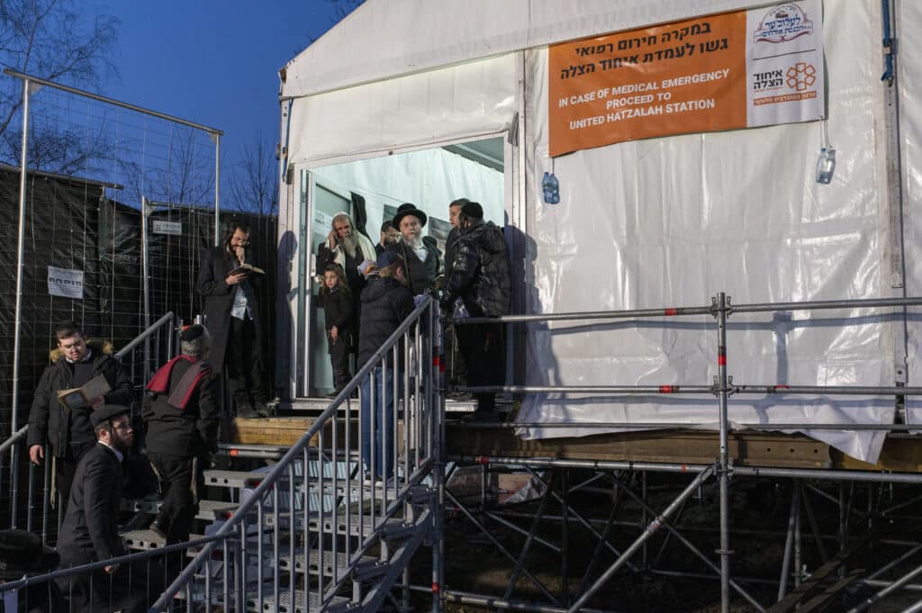 "אדרבה תן בליבנו" רבבות בהילולת ר' אלימלך מליז'נסק זיע"א