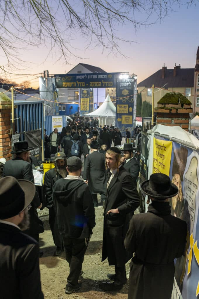 "אדרבה תן בליבנו" רבבות בהילולת ר' אלימלך מליז'נסק זיע"א