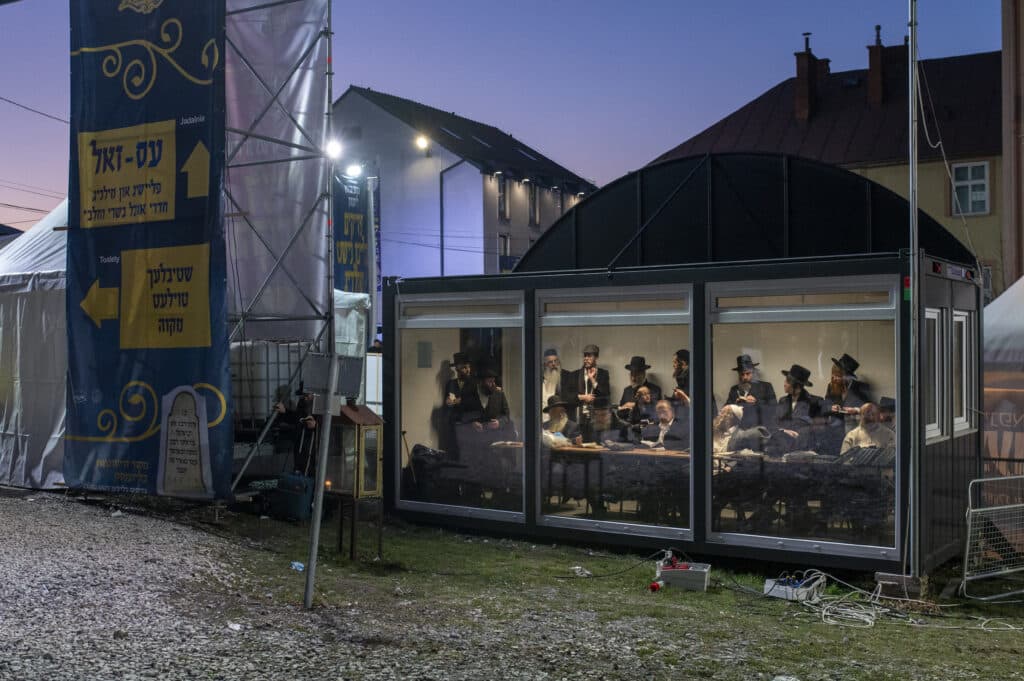 "אדרבה תן בליבנו" רבבות בהילולת ר' אלימלך מליז'נסק זיע"א