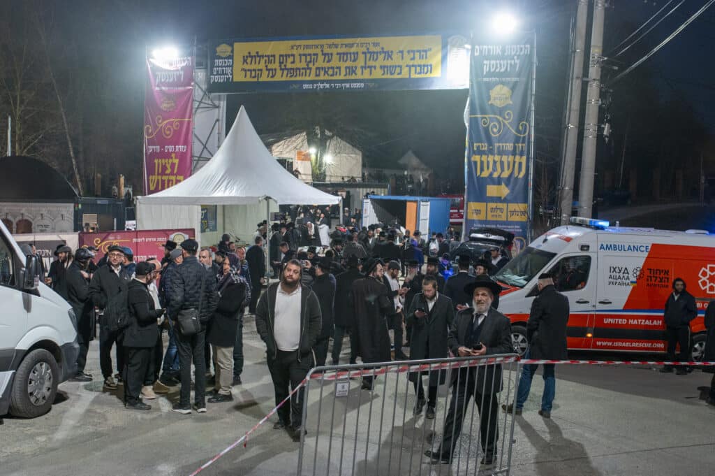 "אדרבה תן בליבנו" רבבות בהילולת ר' אלימלך מליז'נסק זיע"א