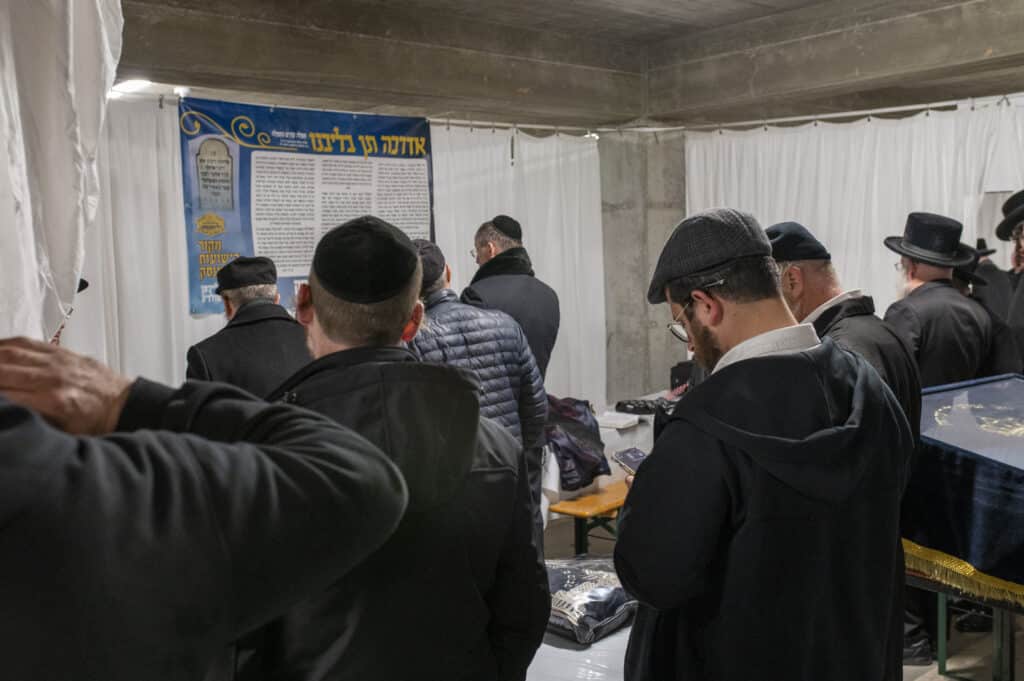 "אדרבה תן בליבנו" רבבות בהילולת ר' אלימלך מליז'נסק זיע"א