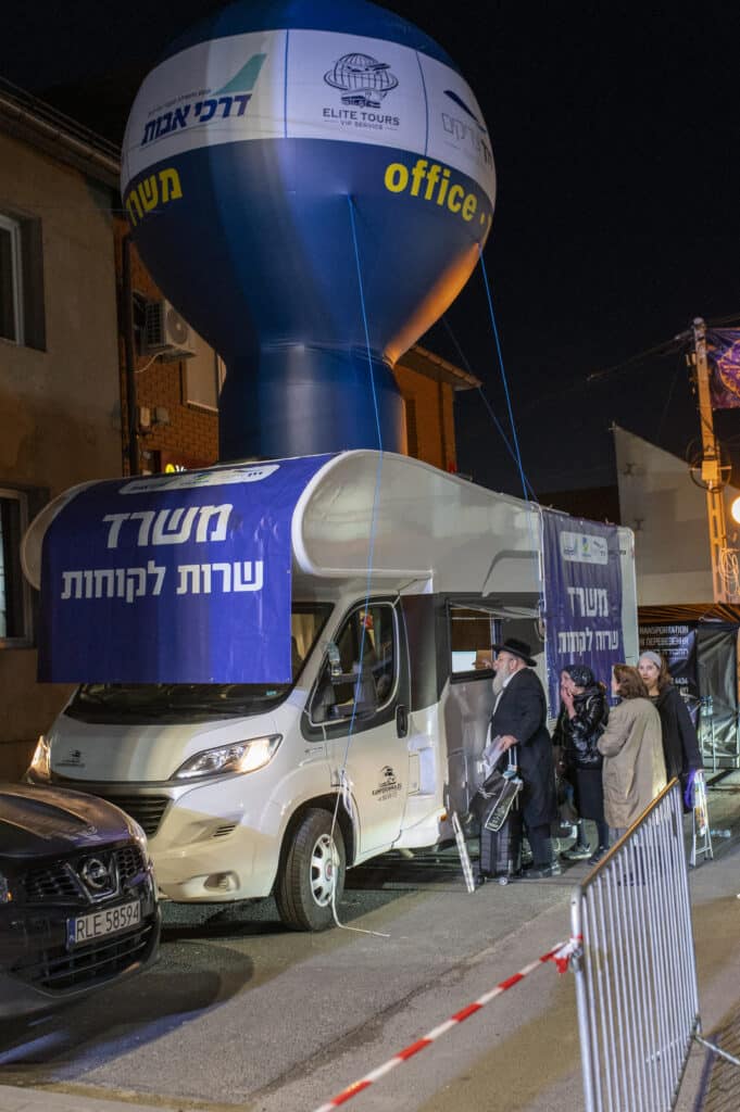 "אדרבה תן בליבנו" רבבות בהילולת ר' אלימלך מליז'נסק זיע"א