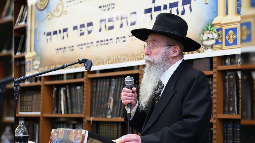 גלריה: בני התורה בשכונת הדר בחיפה החלו בכתיבת ספר תורה