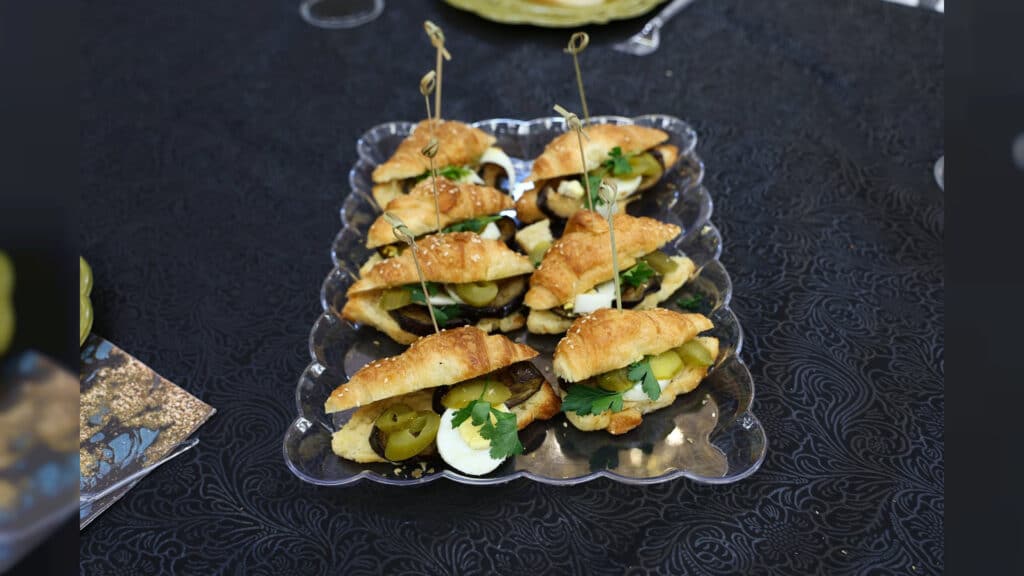 גלריה: בני התורה בשכונת הדר בחיפה החלו בכתיבת ספר תורה