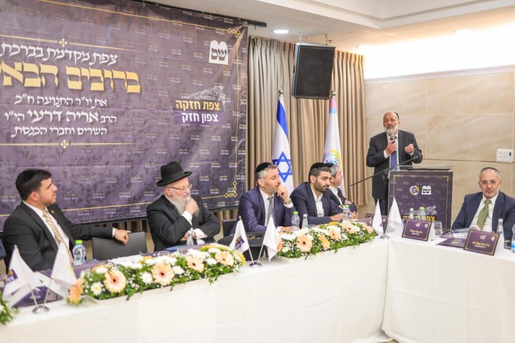 דרעי חשף: כך נלחמתי בליל התקציב מול פקידי האוצר דרעי חשף: כך נלחמתי בליל התקציב מול פקידי האוצר